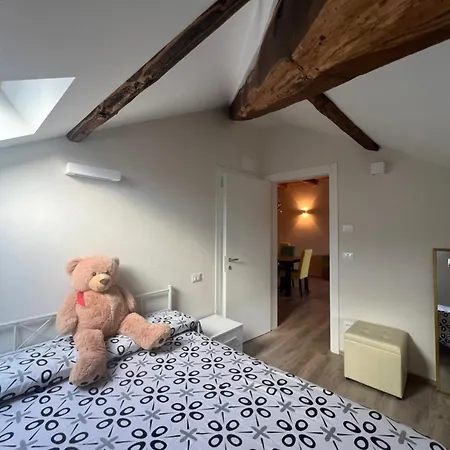 Oda ve Kahvaltı Il Lupo E Il Filosofo